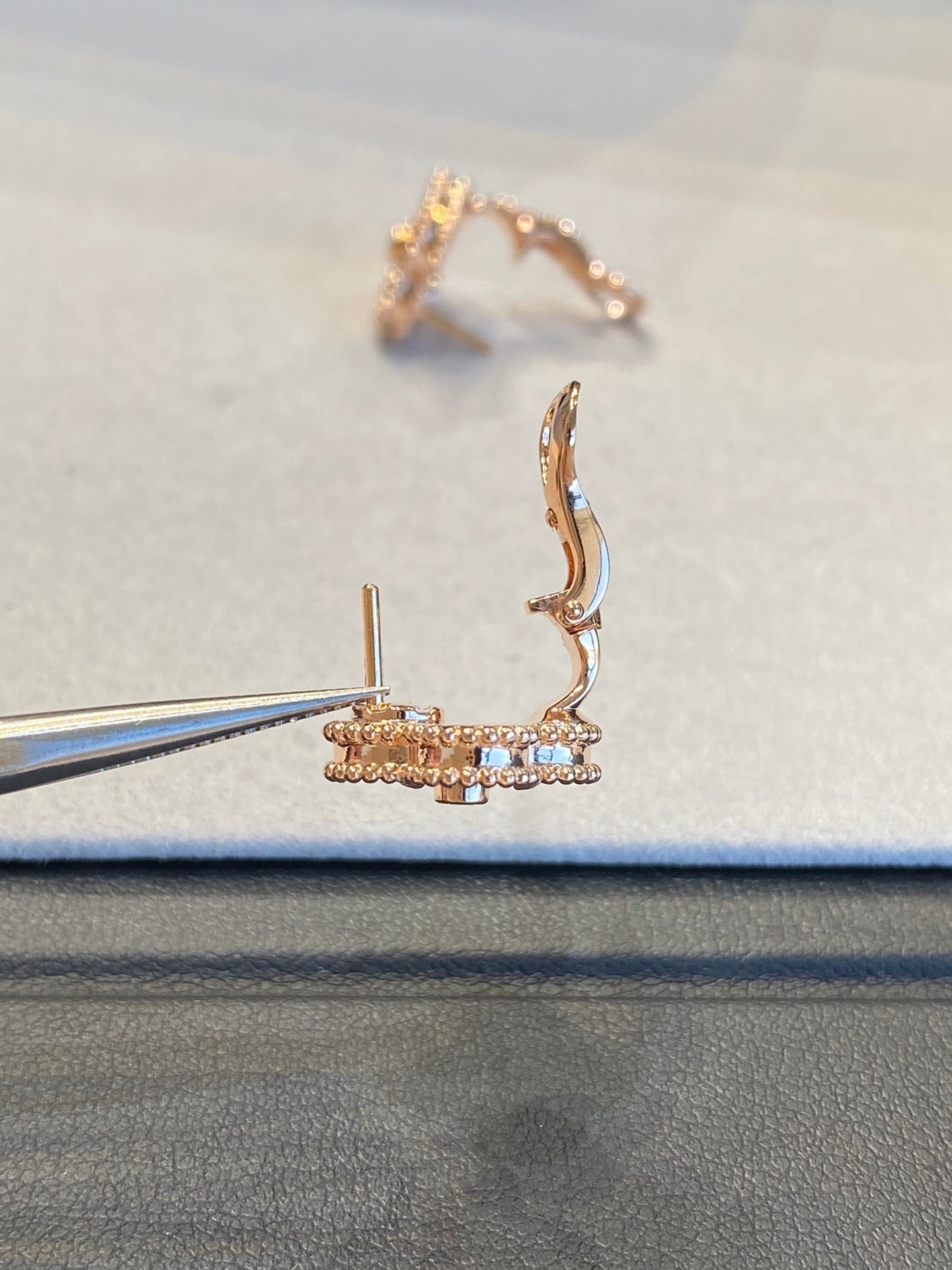 Van Cleef & Arpels CLOVER BLACK MOP PINK GOLD DIAMOND EARRINGS
