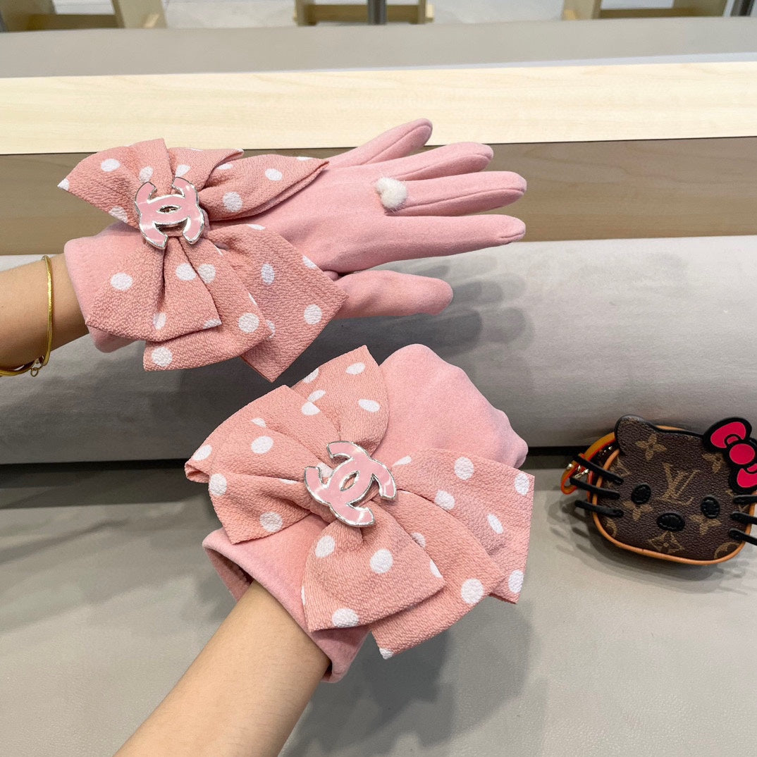 CHANEL GLOVES IN ROSE PINK MIX WHITE WOOL 454574