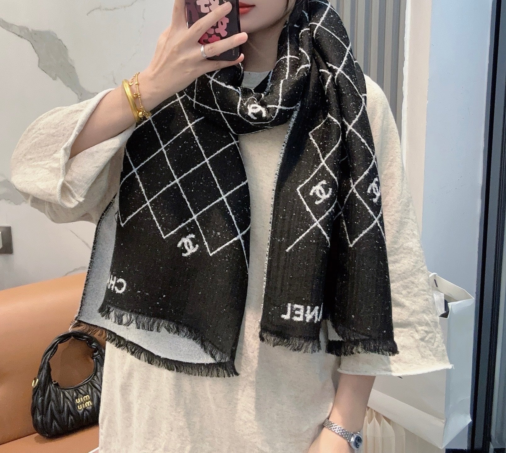 CHANEL 25S SCARF 195 CM IN CASHMERE 942782