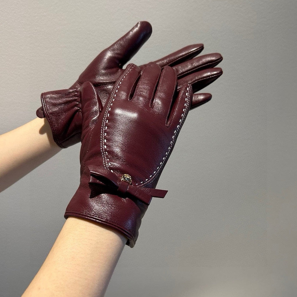 CHANEL GLOVES IN SANGRIA RED LAMBSKIN 456335