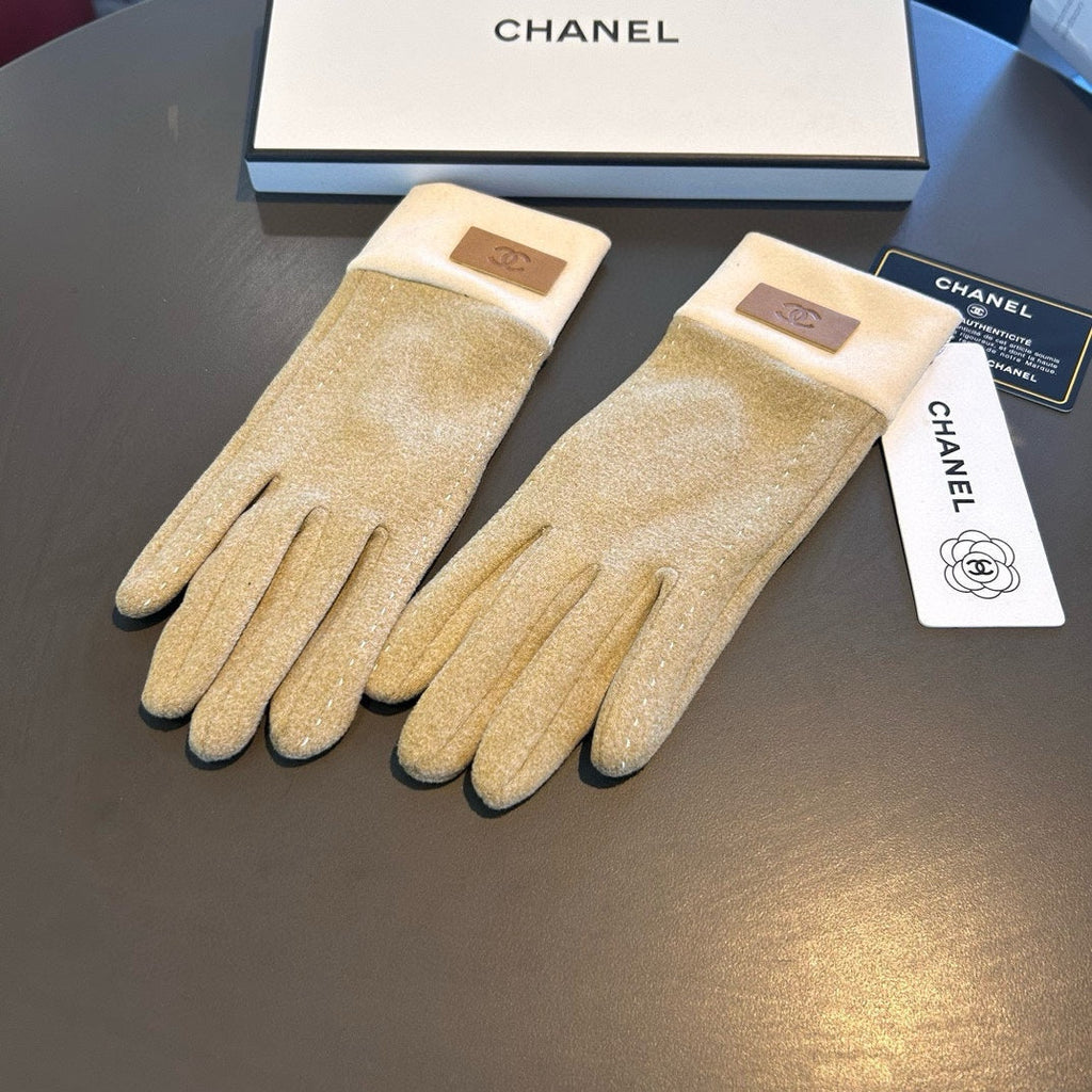 CHANEL GLOVES IN TORTILLA BROWN WOOL 462255