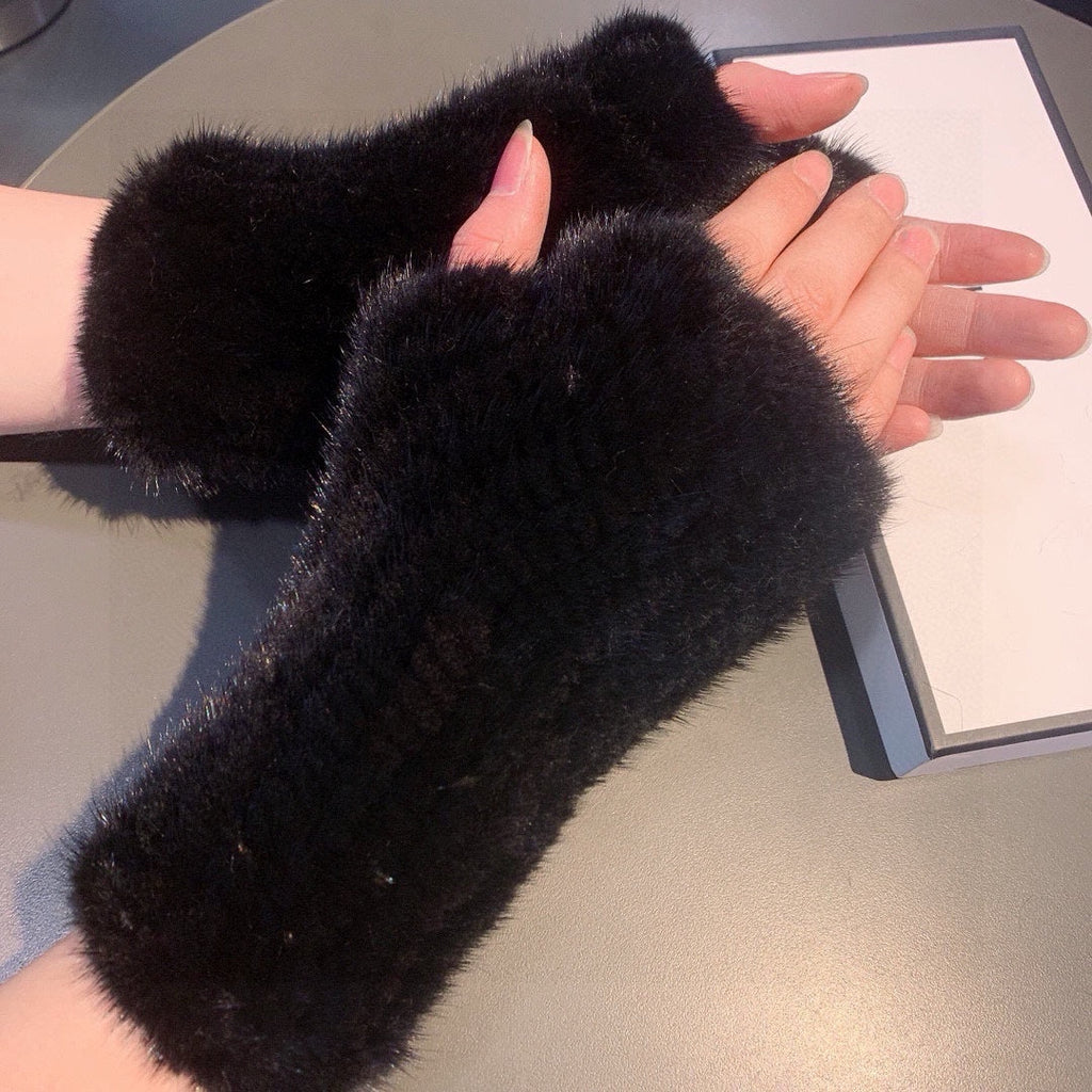 CHANEL FINGERLESS GLOVES IN BLACK RABBIT FUR 462279