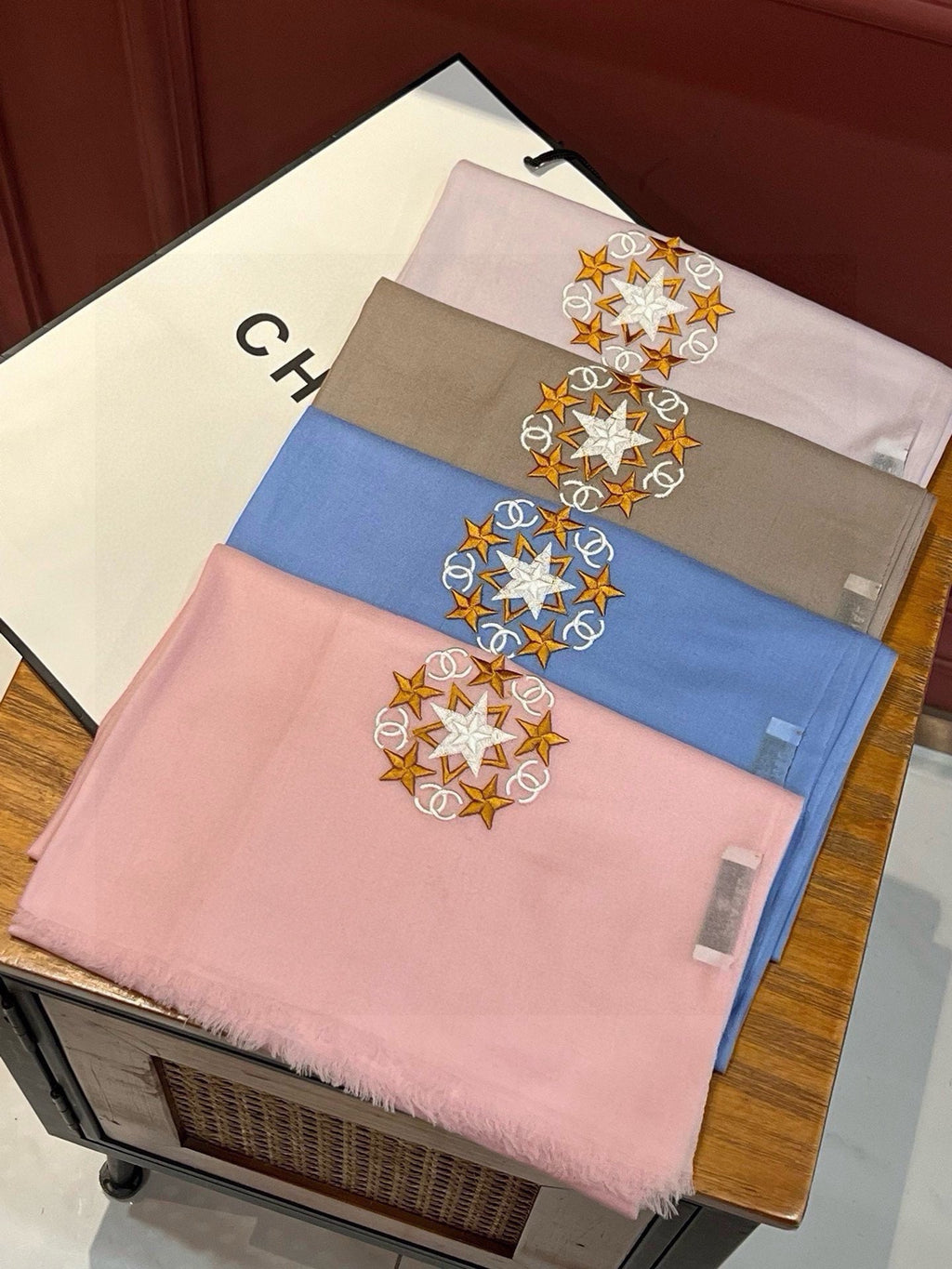 CHANEL SCARF 200 CM IN BLUSH PINK CASHMERE 394617